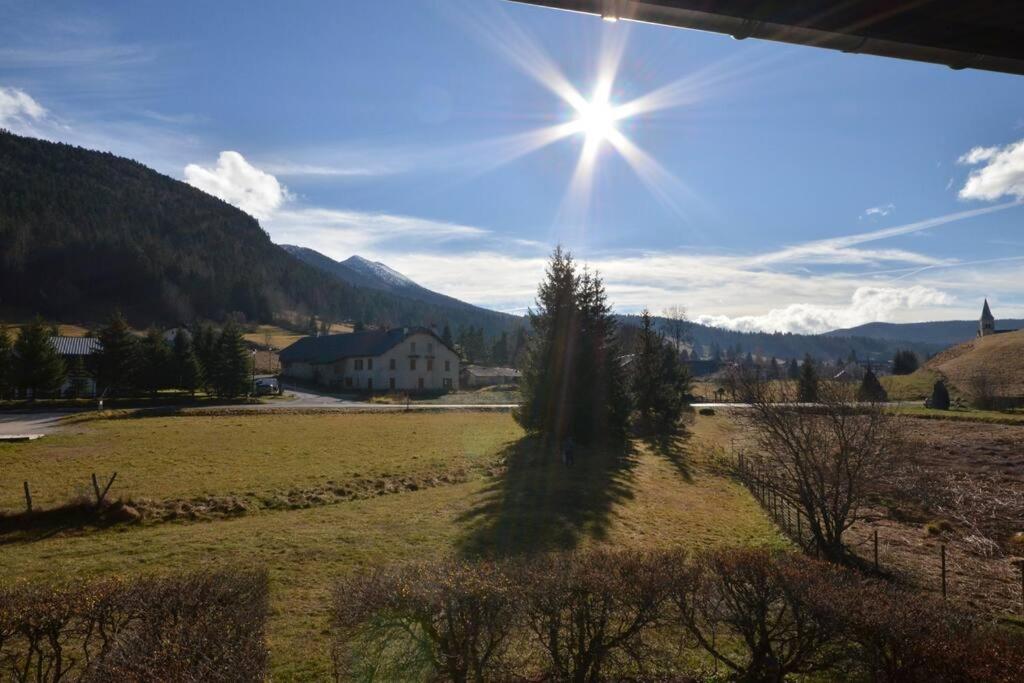 Duplex 59M2 - Proche Centre - Balcon Plein Sud Apartment Correncon-en-Vercors Bagian luar foto